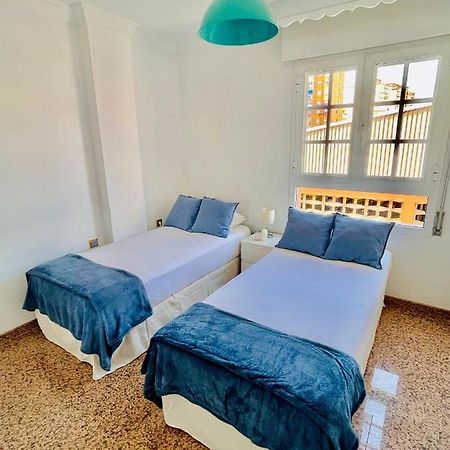 Encantadora Habitacion Privada Cerca Del Mar Málaga Exterior foto