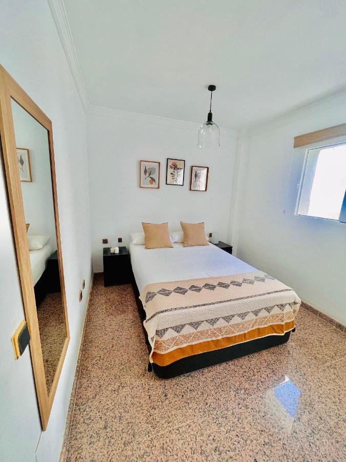 Encantadora Habitacion Privada Cerca Del Mar Málaga Exterior foto